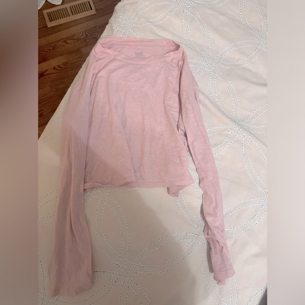 Victoria’s Secref Pink crop top